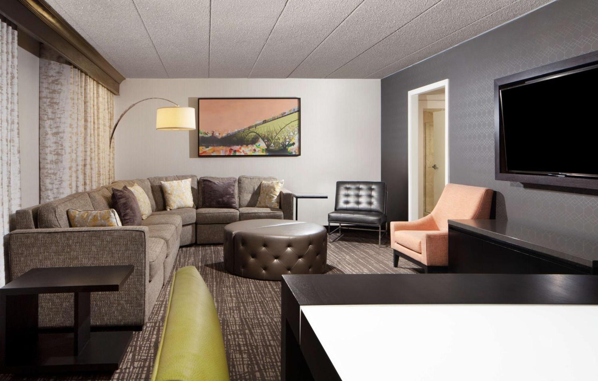 Embassy Suites By Hilton Philadelphia Airport Buitenkant foto