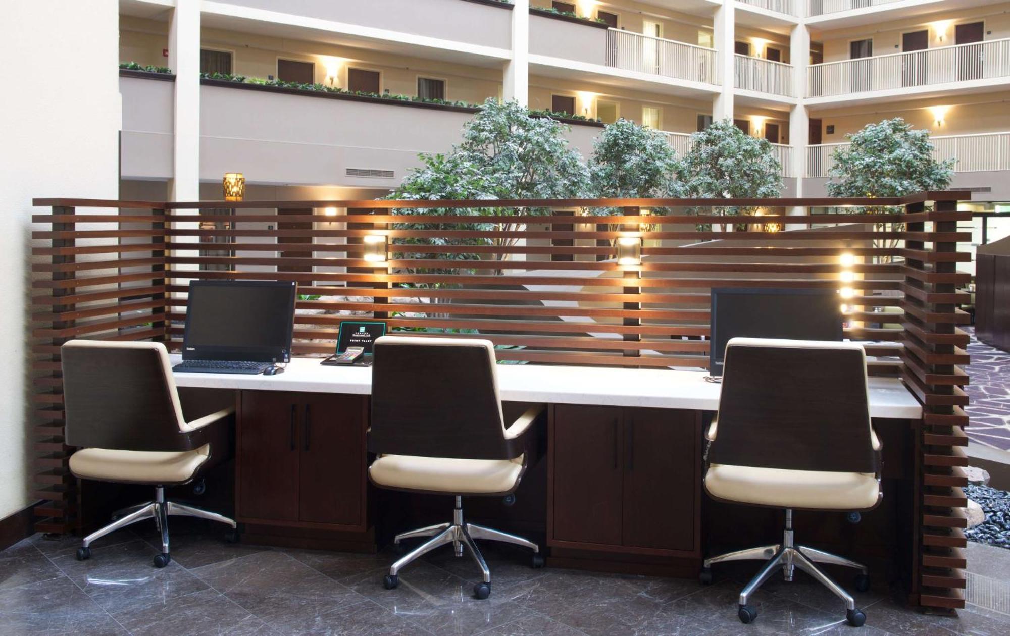 Embassy Suites By Hilton Philadelphia Airport Buitenkant foto
