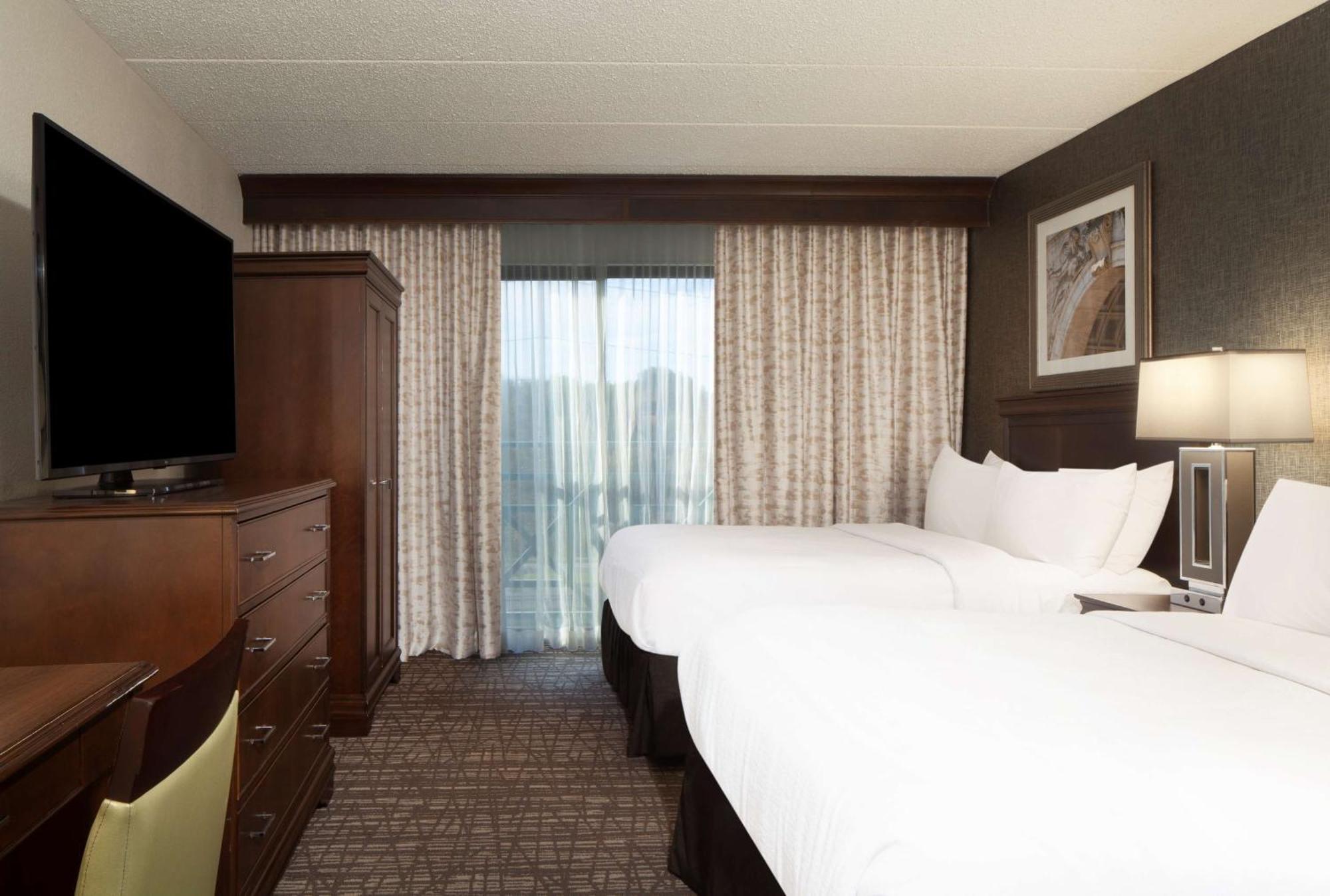 Embassy Suites By Hilton Philadelphia Airport Buitenkant foto