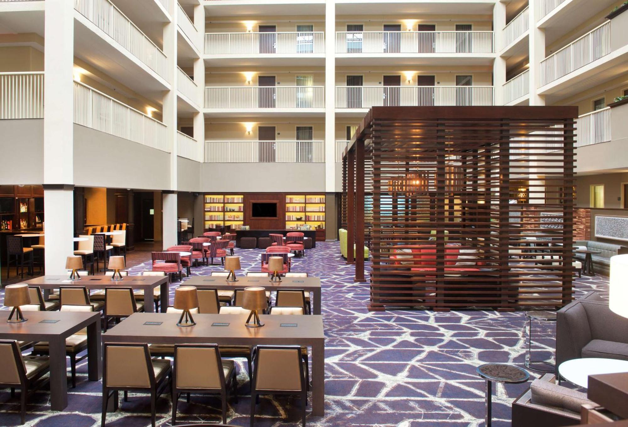 Embassy Suites By Hilton Philadelphia Airport Buitenkant foto